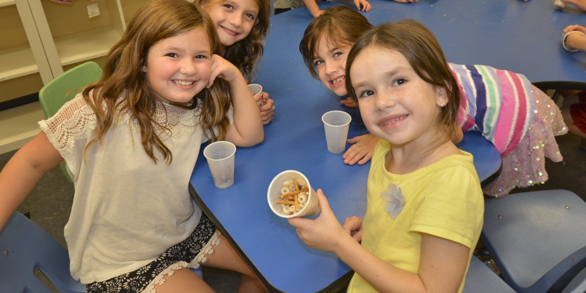 kids in the Rosen Jewish community center